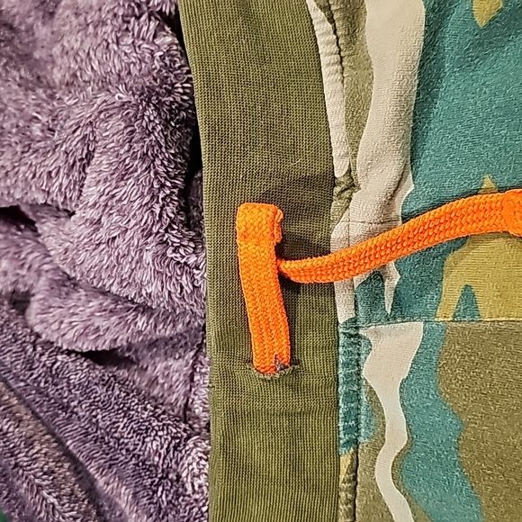 Look Crewcuts J Crew camo sweatpants boys fits like 10 - Picture 3 of 8